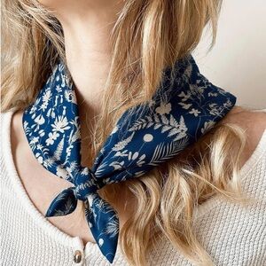 Spring transition Bandana